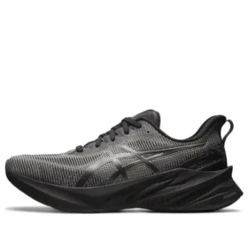 Novablast 3 LE “Black Graphite Grey”
