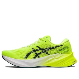 Novablast 3 “Safety Yellow Black”