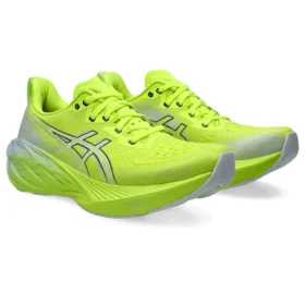 Novablast 4 “Safety Yellow Cool Grey”