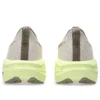 Novablast 5 “Mineral Beige Taupe Grey”